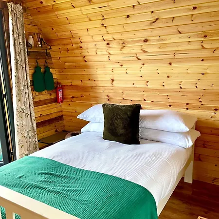 Cedar Pod, Clay Bank Huts *
