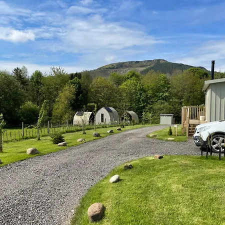 Camping Cedar Pod, Clay Bank Huts *